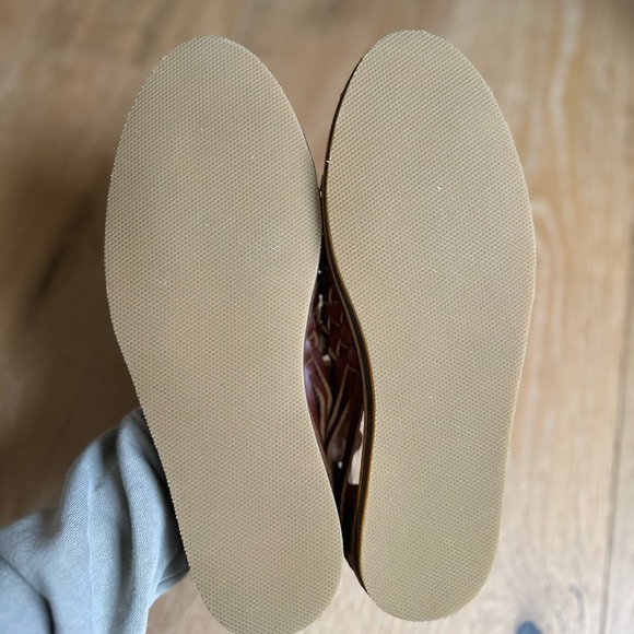 Men’s Nisolo Leather Huarache Sandal in Brown - Picture 9 of 10